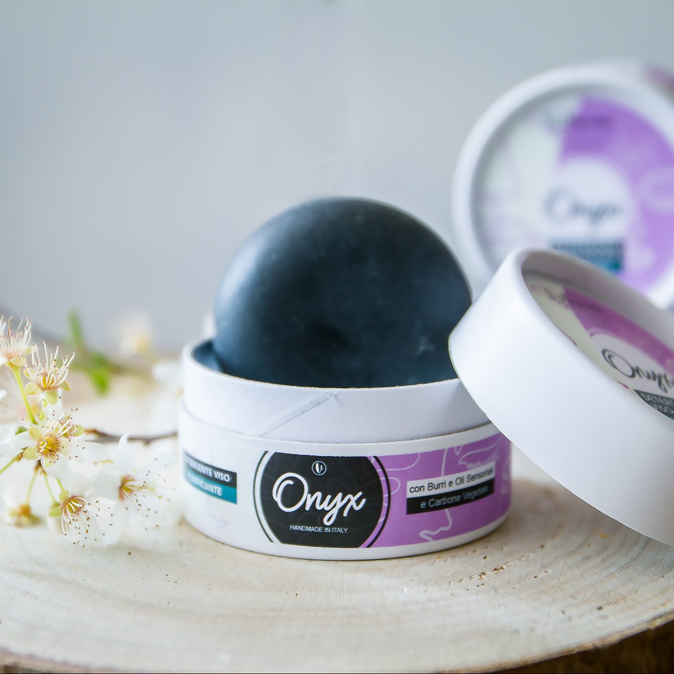 Detergente solido viso purificante Onyx