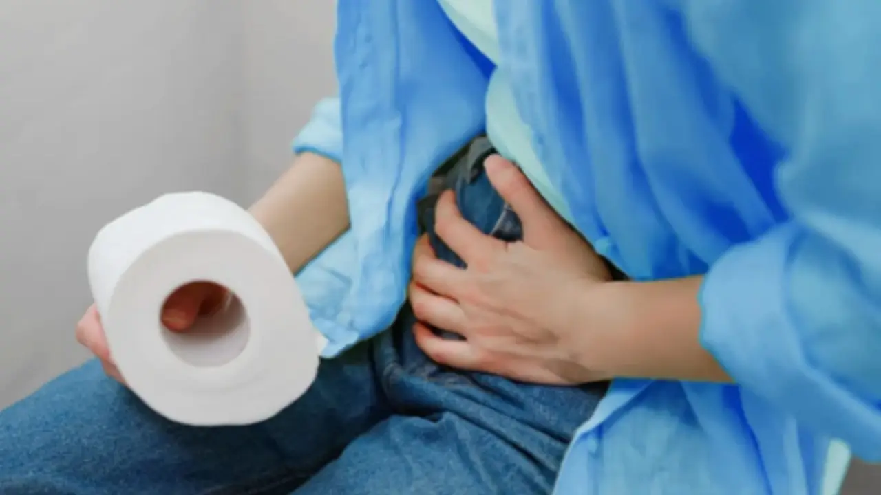 Hai mai notato questo cambiamento nelle feci: ecco cosa osservare secondo gli esperti