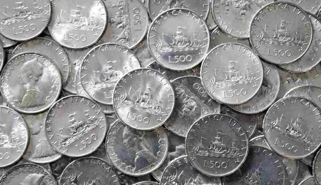 Perché investire in argento nel 2025 potrebbe essere l’occasione che stavi aspettando